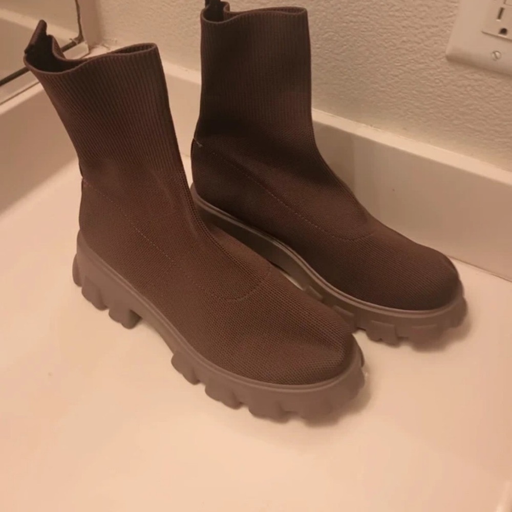 Source Unknown Brown Knit Platform Ankle Boots